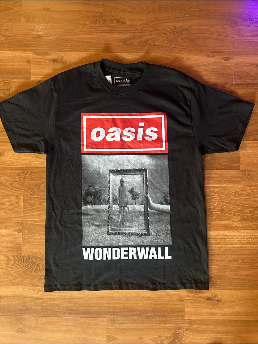 Oasis Black 'Wonderwall' Graphic Tee with Red Logo Unisex